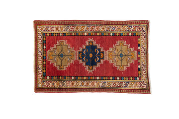 Antique Baku Surakhany 3'2" x 4'10" - SHARKTOOTH Antique and Vintage Textiles