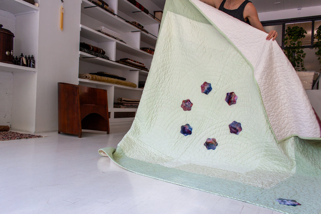 A Spring Quilt - SHARKTOOTH Antique and Vintage Textiles