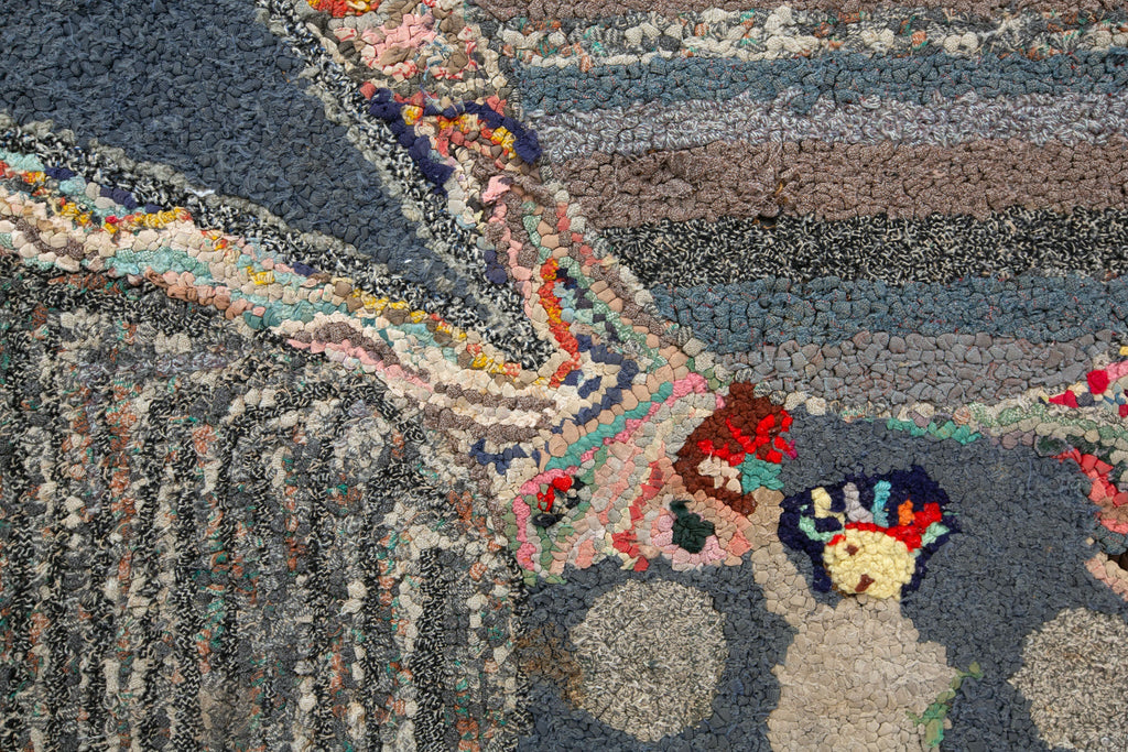 Antique Hooked Rug - SHARKTOOTH Antique and Vintage Textiles