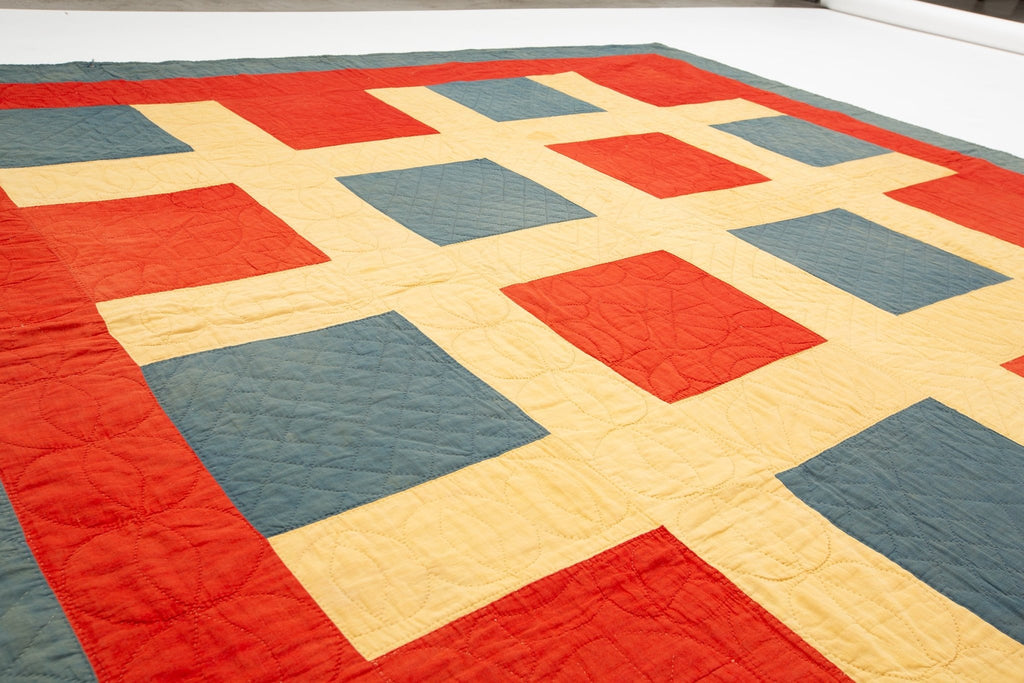 Antique Mennonite Quilt - SHARKTOOTH Antique and Vintage Textiles