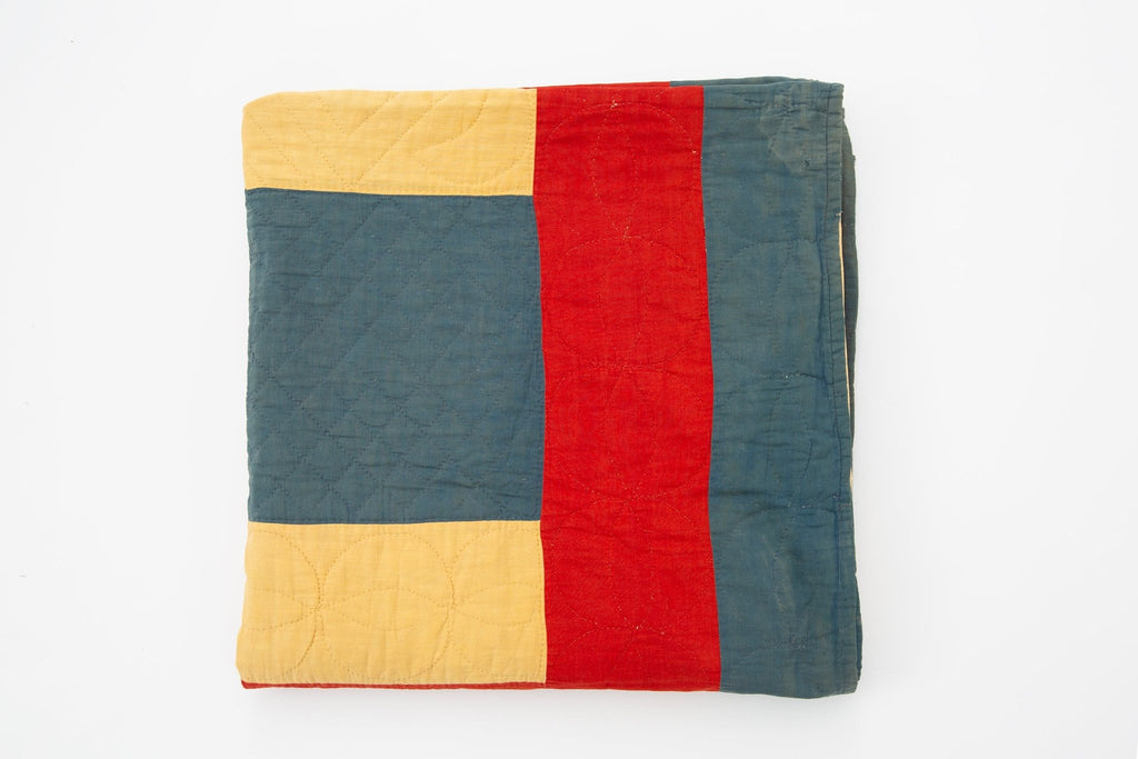 Antique Mennonite Quilt - SHARKTOOTH Antique and Vintage Textiles