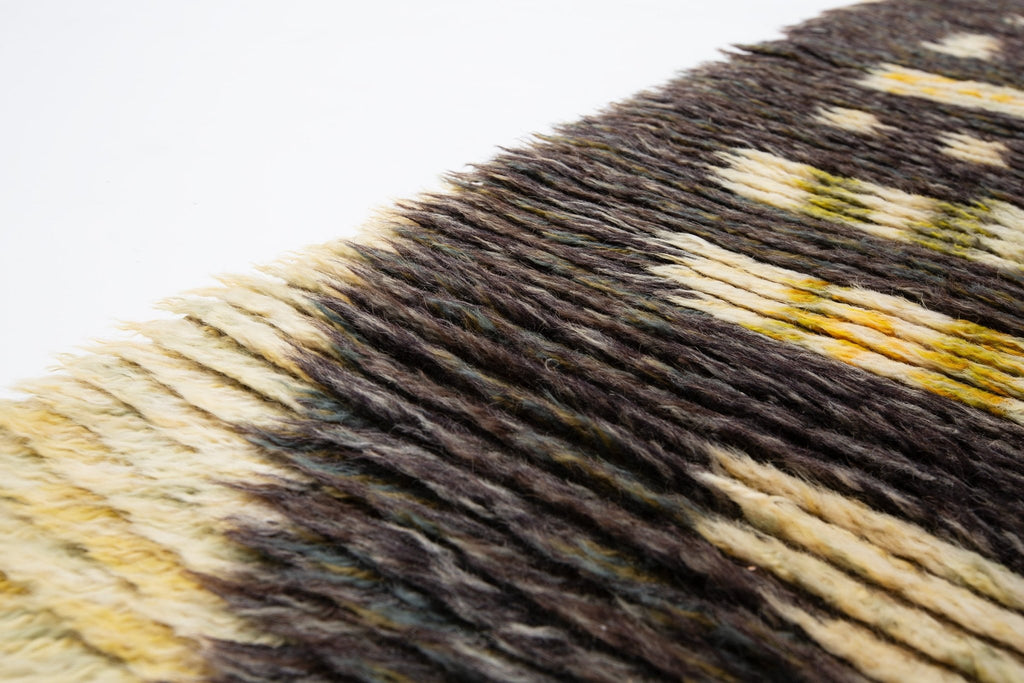 Vintage Scandinavian Rug - SHARKTOOTH Antique and Vintage Textiles