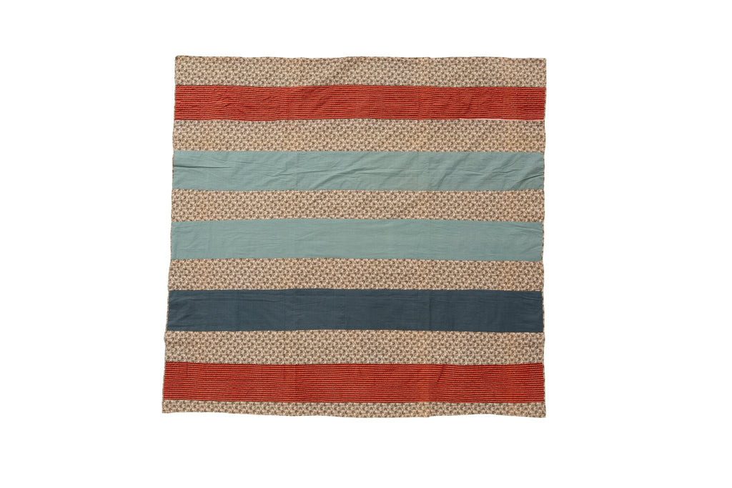 1900's Cotton Quilt - SHARKTOOTH Antique and Vintage Textiles