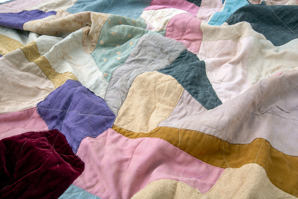 1930's Abstract Quilt - SHARKTOOTH Antique and Vintage Textiles