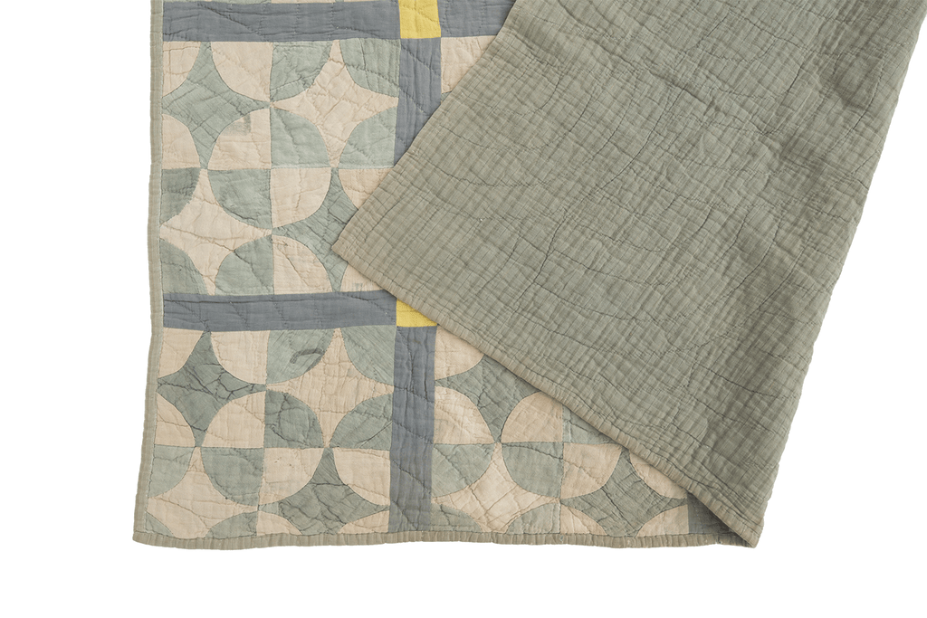 1930's Feed Sack Quilt - SHARKTOOTH Antique and Vintage Textiles