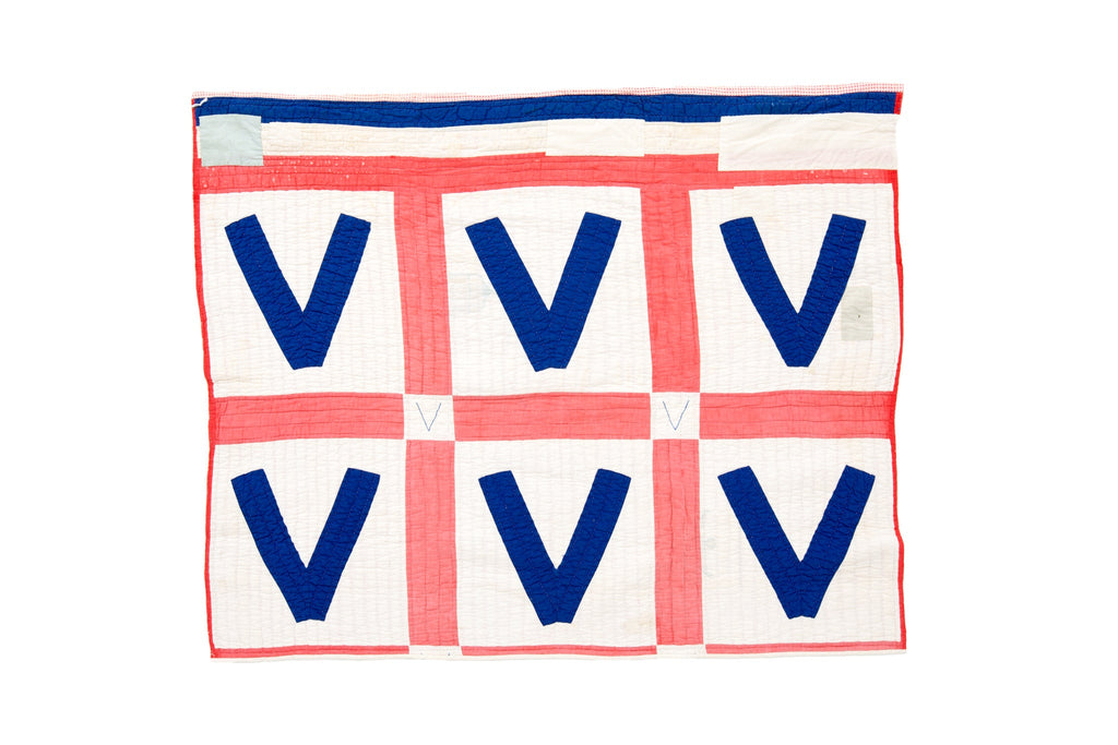 1940's Victory Quilt - SHARKTOOTH Antique and Vintage Textiles