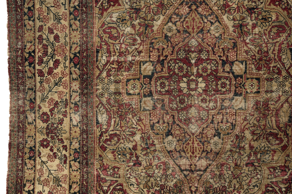 Antique Sarouk - SHARKTOOTH Antique and Vintage Textiles