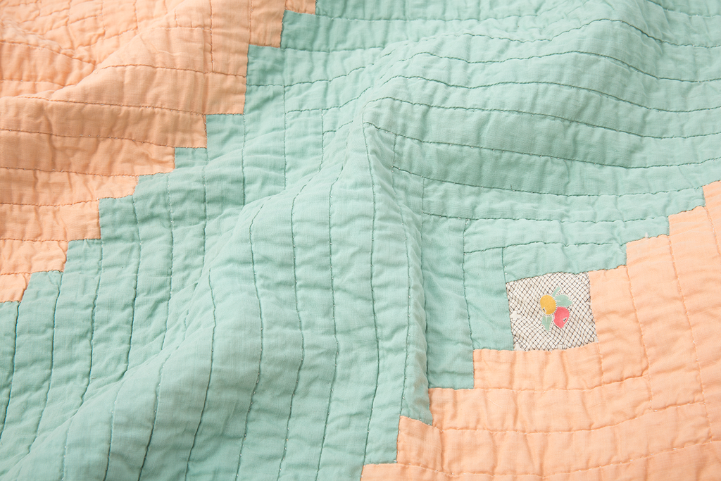 Antique Log Cabin Quilt - SHARKTOOTH Antique and Vintage Textiles