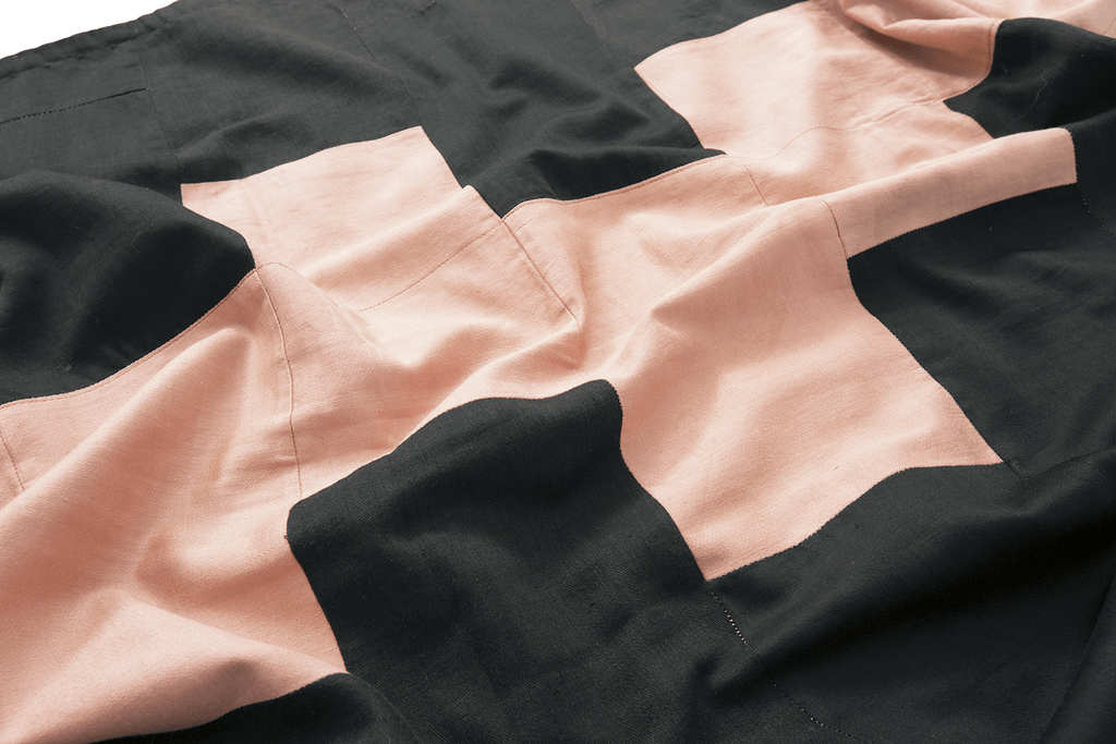 Amish Zipper Quilt - SHARKTOOTH Antique and Vintage Textiles