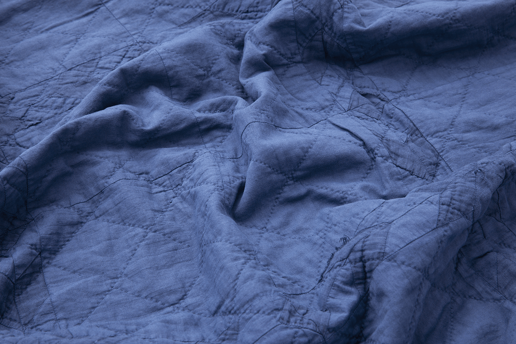 Antique Baby Quilt - SHARKTOOTH Antique and Vintage Textiles