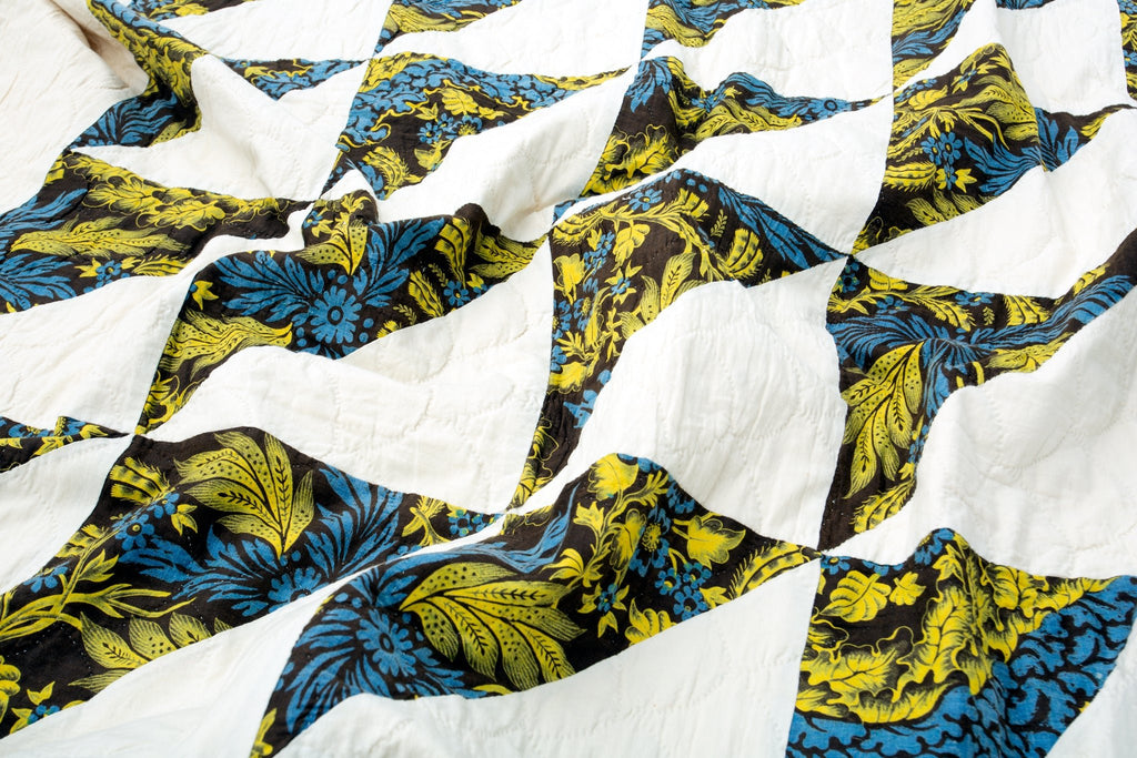 Antique Half Square Quilt - SHARKTOOTH Antique and Vintage Textiles