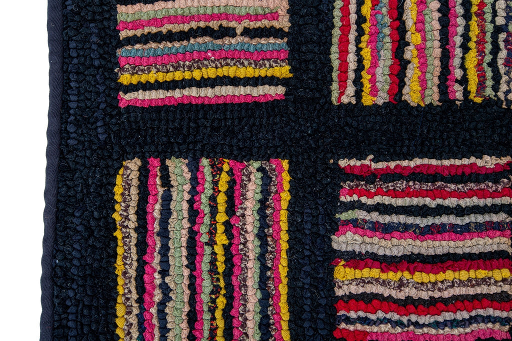 Antique Hooked Rug 2'3" x 3'4" - SHARKTOOTH Antique and Vintage Textiles