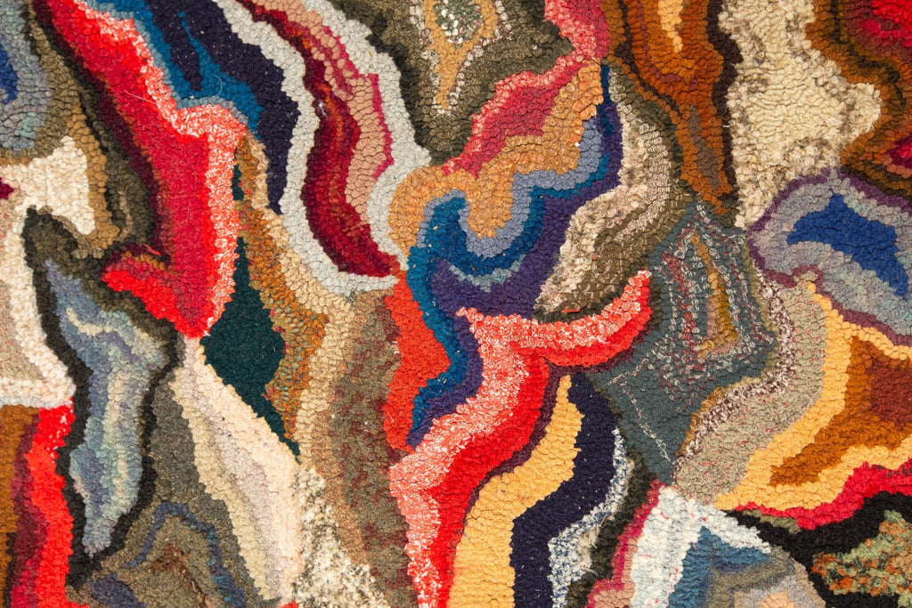 Antique Hooked Rug 2'6" x 3'8" - SHARKTOOTH Antique and Vintage Textiles