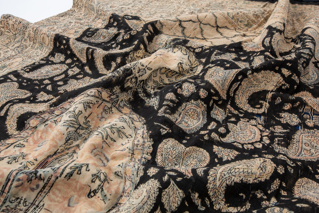 Antique Quilted Coverlet - SHARKTOOTH Antique and Vintage Textiles