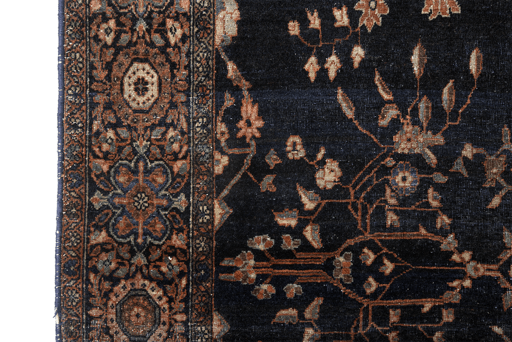Antique Sarouk - SHARKTOOTH Antique and Vintage Textiles