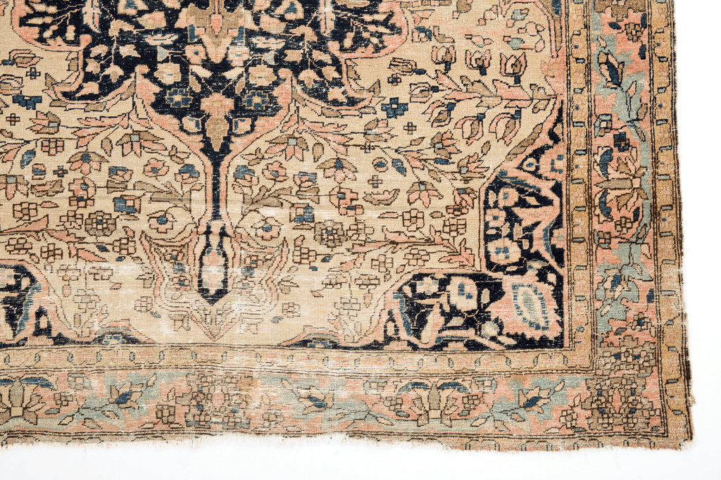 Antique Sarouk - SHARKTOOTH Antique and Vintage Textiles