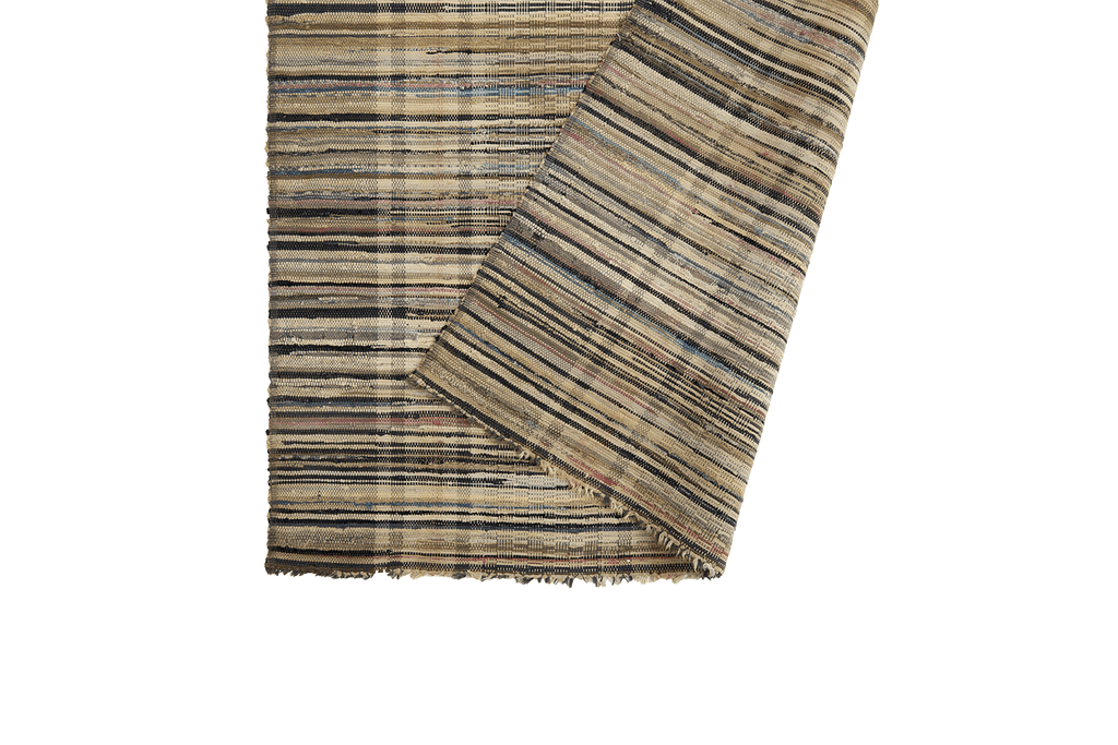 Early American Rag Rug - SHARKTOOTH Antique and Vintage Textiles