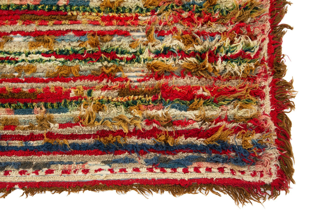 Knitted Shag Rug 1'6" x 2'10" - SHARKTOOTH Antique and Vintage Textiles