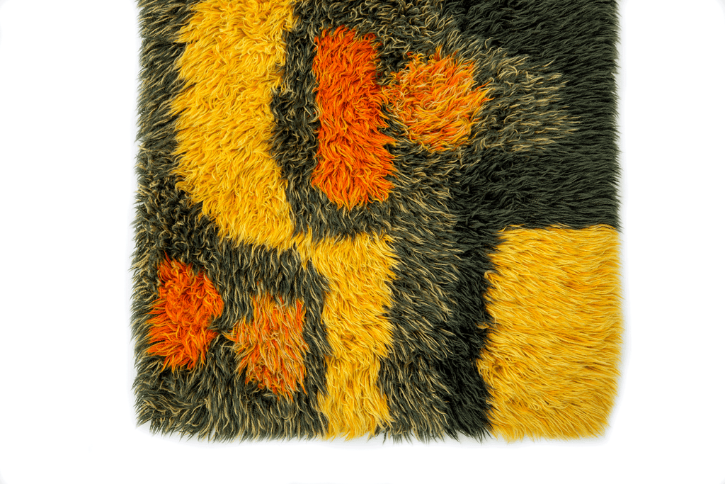 Scandinavian Rya - SHARKTOOTH Antique and Vintage Textiles