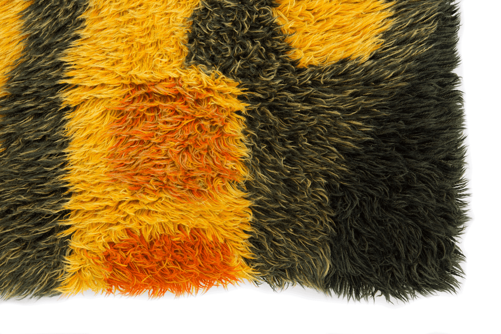 Scandinavian Rya - SHARKTOOTH Antique and Vintage Textiles