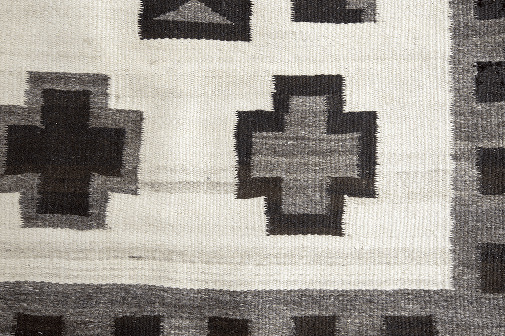 Transitional Navajo 4'9" x 7' - SHARKTOOTH Antique and Vintage Textiles