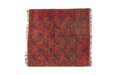Turkomen Ersari 6'6" x 7' - SHARKTOOTH Antique and Vintage Textiles