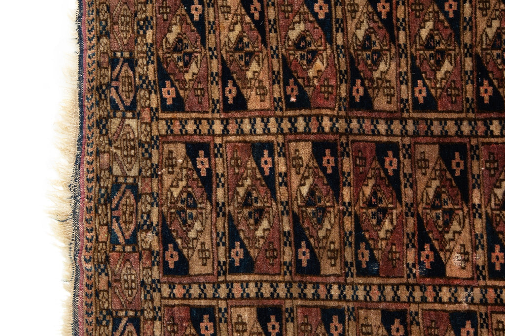 Turkomen Tekke 2'1" x 3'10" - SHARKTOOTH Antique and Vintage Textiles