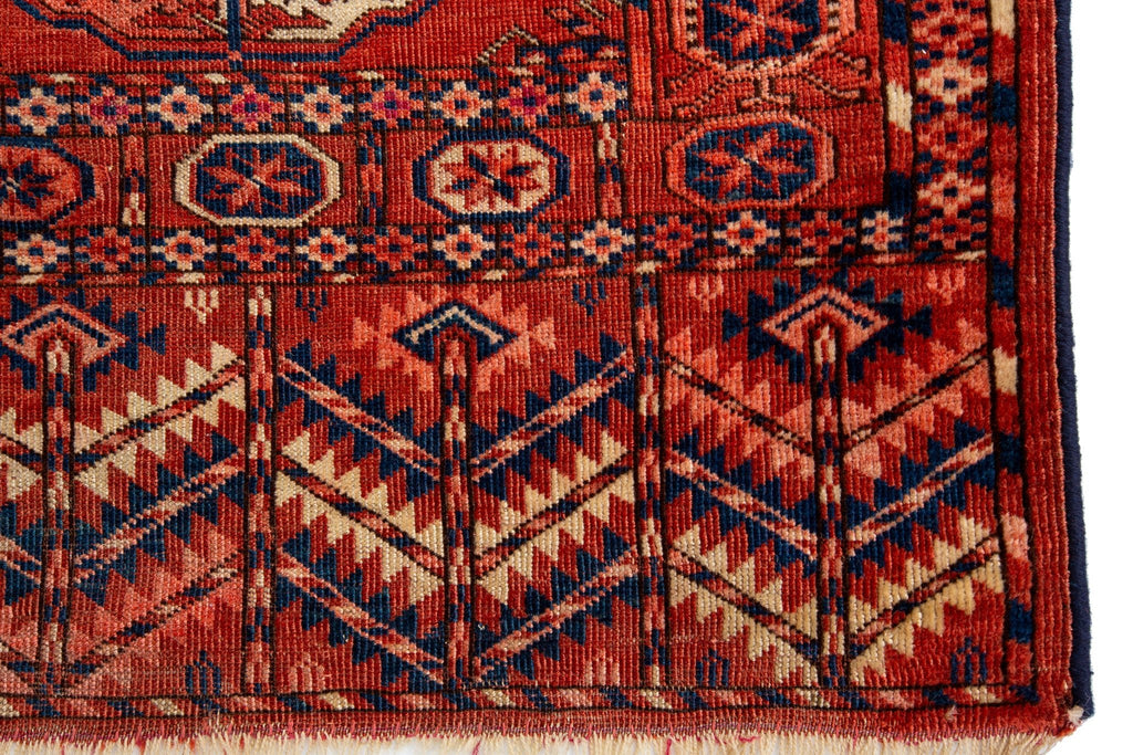 Turkomen Tekke 6' x 8' - SHARKTOOTH Antique and Vintage Textiles