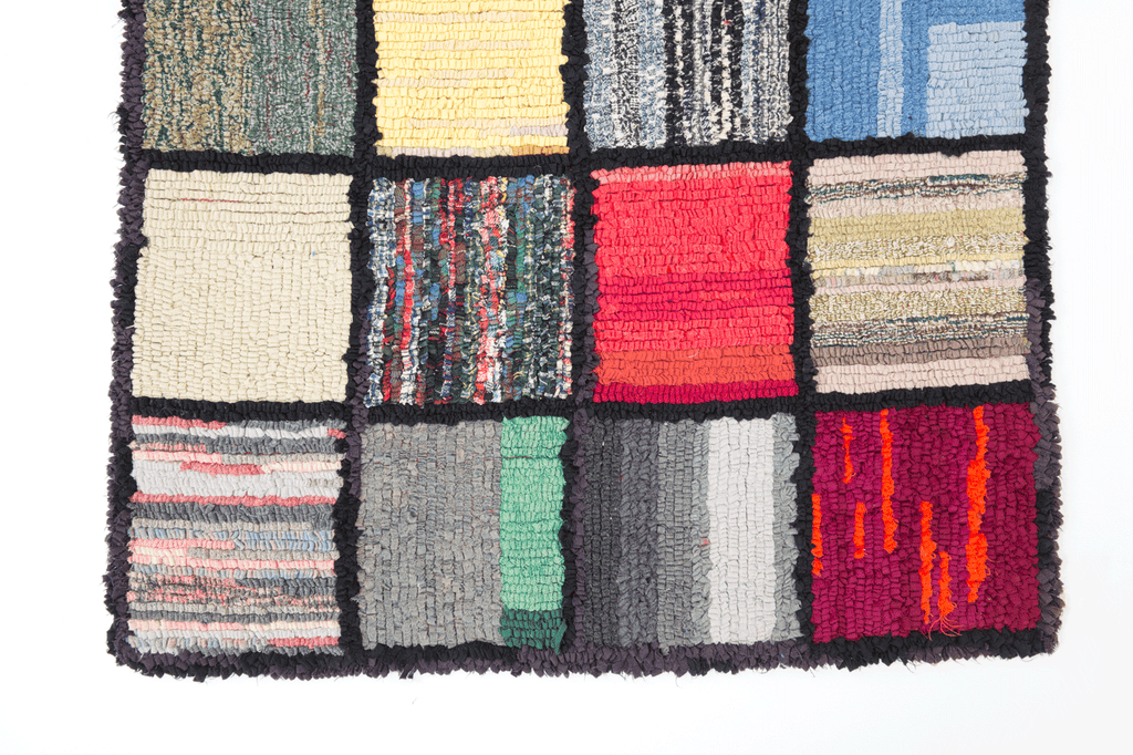 Vintage Latch Hook Rug - SHARKTOOTH Antique and Vintage Textiles